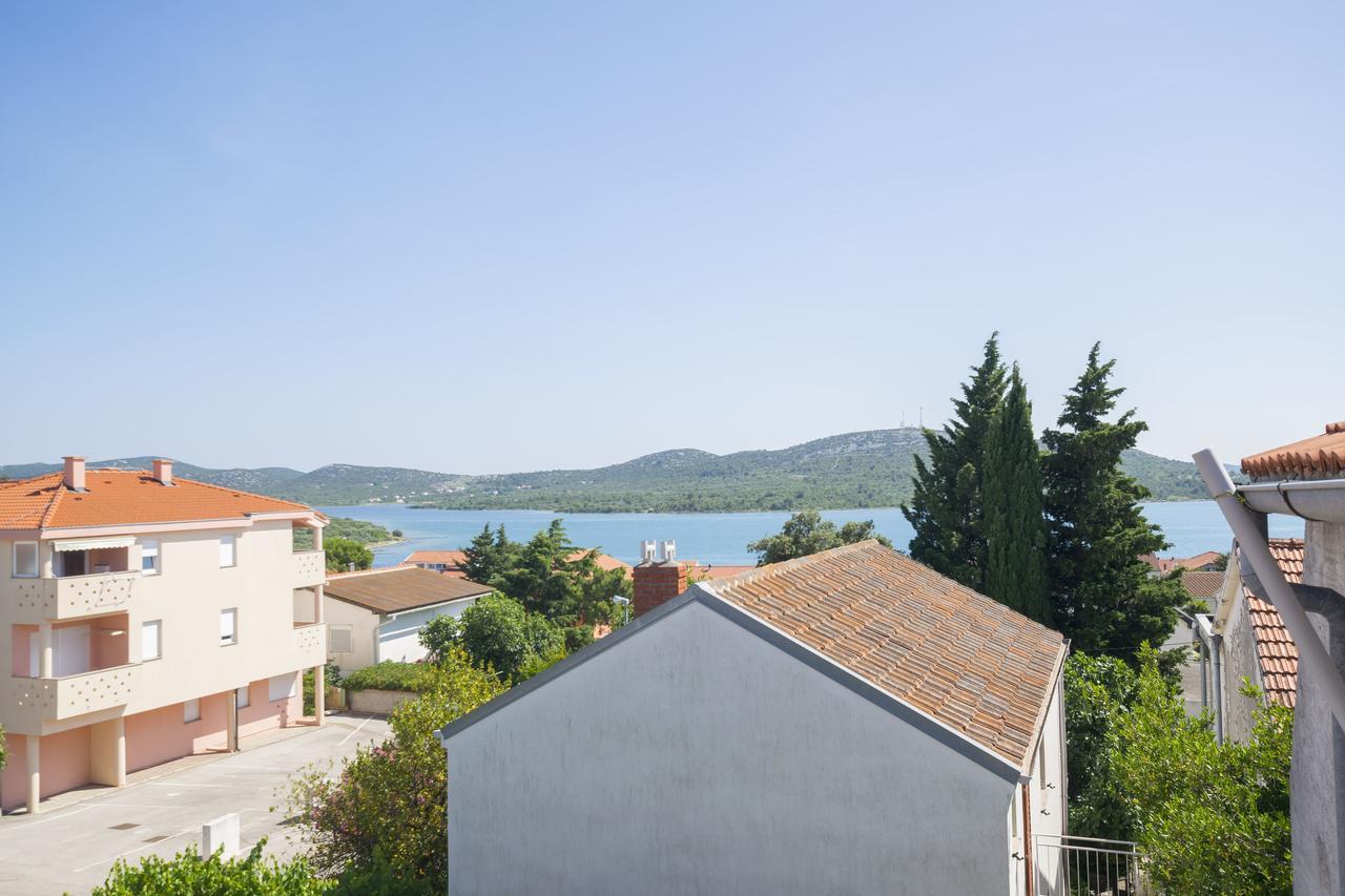 Apartments Katarina Pirovac Exterior foto